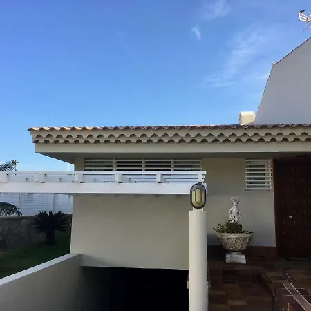 Townhouse El Mar 普拉亚戴尔雷安格莱斯
